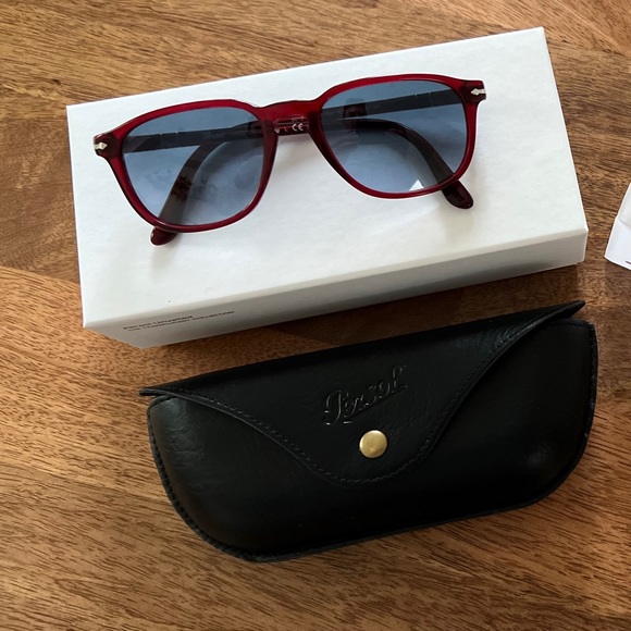 Persol unisex polarized sunglasses - new in box - PO3186S - Picture 5 of 6